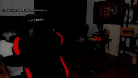 Snapshot of kimilee22 chatting on 01/06/26, 08:12 Wolfs Girl online show from 01/06/26, 08:12