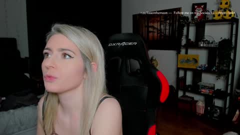 Snapshot of kimilee22 chatting on 02/25/26, 07:45 Wolfs Girl online show from 02/25/26, 07:45