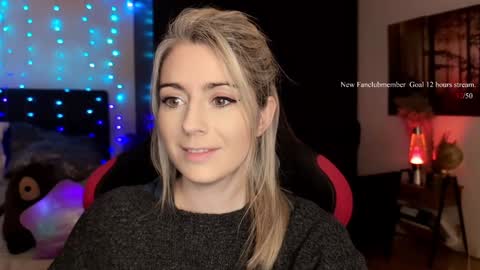 Snapshot of kimilee22 chatting on 03/16/26, 05:50 Wolfs Girl online show from 03/16/26, 05:50