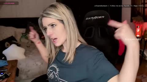 Snapshot of kimilee22 chatting on 04/09/26, 03:06 Wolfs Girl online show from 04/09/26, 03:06