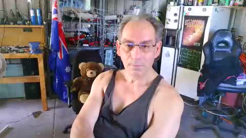 Snapshot of kimintheshed chatting on 11/30/25, 02:15 kimintheshed online show from 11/30/25, 02:15