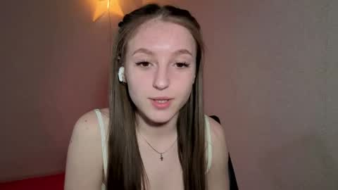 Snapshot of kimireaves chatting on 04/15/26, 01:07 Karma online show from 04/15/26, 01:07