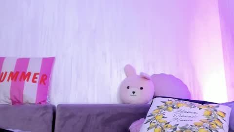 Snapshot of kimkardassiann chatting on 11/21/25, 09:24 Natalie online show from 11/21/25, 09:24