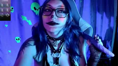   online show from 11/27/25, 02:19