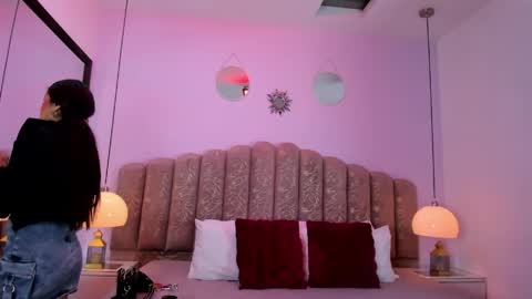 Snapshot of kimluna1 chatting on 03/26/26, 12:11 kimluna1 online show from 03/26/26, 12:11