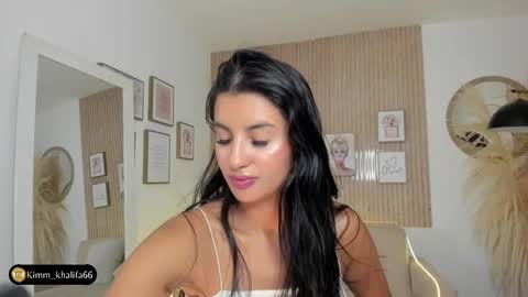 Kim  online show from 01/21/25, 03:48