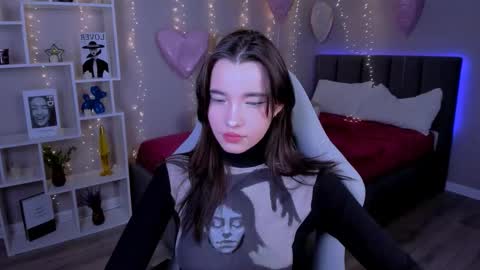 Snapshot of kimm_wong chatting on 03/13/26, 02:40 kimm wong online show from 03/13/26, 02:40