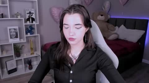 Snapshot of kimm_wong chatting on 03/20/26, 02:38 kimm wong online show from 03/20/26, 02:38