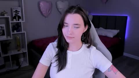 Snapshot of kimm_wong chatting on 03/27/26, 03:12 kimm wong online show from 03/27/26, 03:12