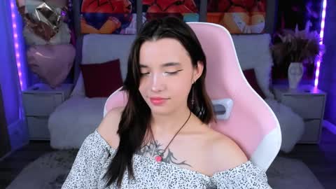 Snapshot of kimm_wong chatting on 04/07/26, 07:31 kimm wong online show from 04/07/26, 07:31