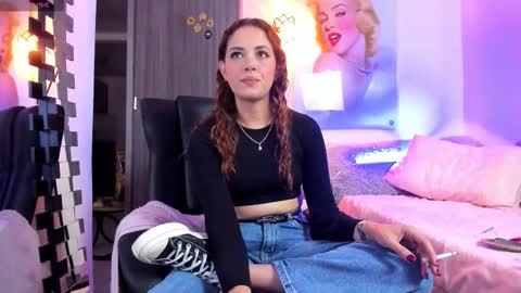 kimmberly_saenz_ online show from 12/20/25, 09:55