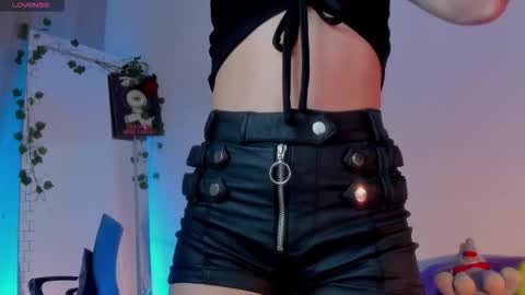 Kimm online show from 11/30/25, 02:04