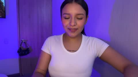 Snapshot of kimmi_foxy chatting on 06/12/26, 03:55 kimmi online show from 06/12/26, 03:55