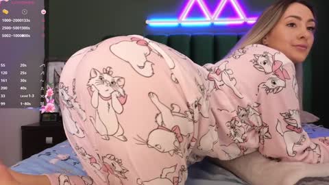 Kimmie online show from 01/30/25, 07:04