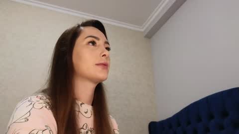 Kimmie online show from 10/18/25, 04:41