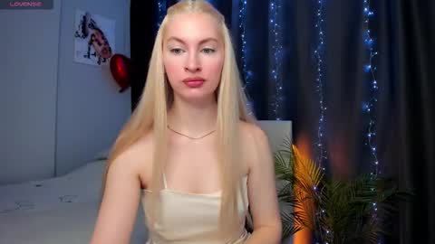 kimmy1_powell online show from 11/05/25, 03:28