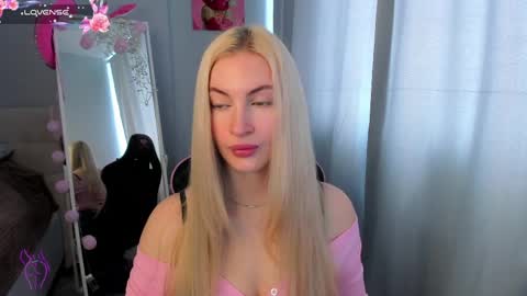 kimmy1_powell online show from 05/18/26, 05:24