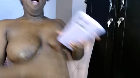 Snapshot of kimmy94192 chatting on 12/06/24, 07:10 kimmy94192 online show from 12/06/24, 07:10