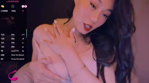 Snapshot of kimmy_chi chatting on 03/09/26, 06:12 Lo online show from 03/09/26, 06:12