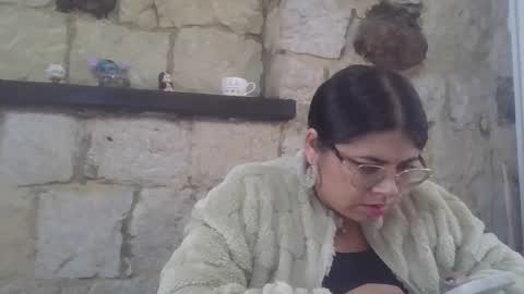 Kimmy online show from 01/08/25, 04:00