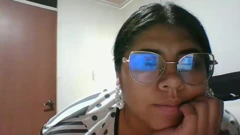 Kimmy online show from 01/14/25, 04:15