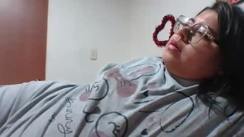 Kimmy online show from 02/12/25, 04:33