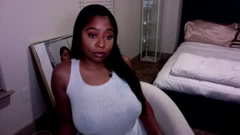 Snapshot of kimmyluxx chatting on 02/09/25, 02:28 kimmyluxx online show from 02/09/25, 02:28