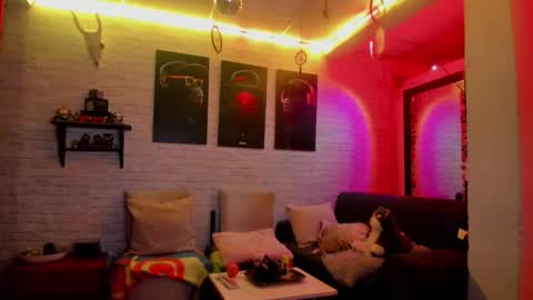 Snapshot of kimmymadison chatting on 12/18/24, 11:51 Melany online show from 12/18/24, 11:51