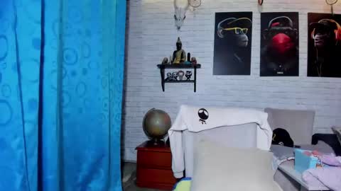 Snapshot of kimmymadison chatting on 02/25/25, 11:55 Melany online show from 02/25/25, 11:55