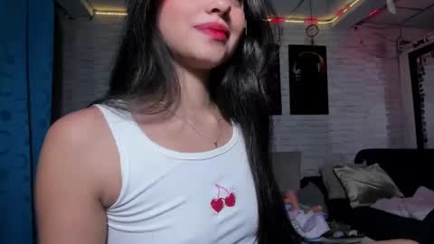 Snapshot of kimmymadison chatting on 03/01/25, 01:32 Melany online show from 03/01/25, 01:32