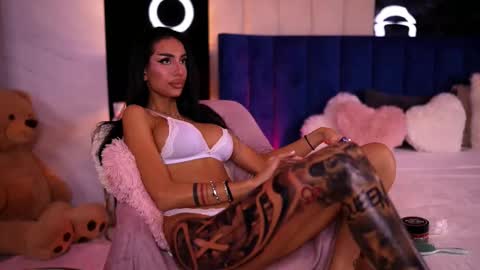 Kim online show from 11/26/25, 03:02