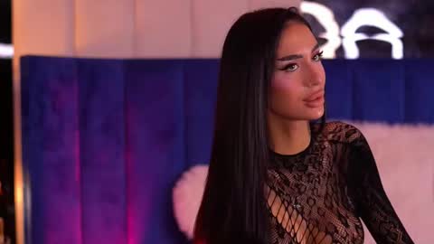 Kim online show from 12/04/25, 05:54