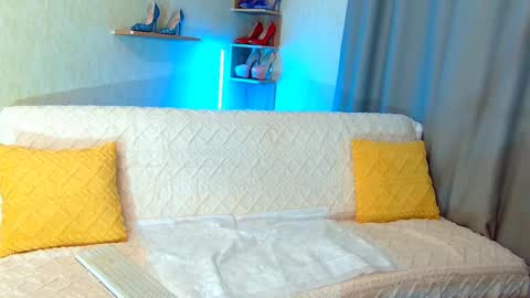 Kim online show from 02/15/25, 07:06