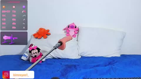 Kim  online show from 09/30/25, 01:54