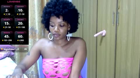 Snapshot of kimsmile_001 chatting on 12/07/24, 09:11 Kim online show from 12/07/24, 09:11