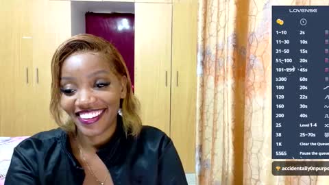 Snapshot of kimsmile_001 chatting on 09/14/25, 08:52 Kim online show from 09/14/25, 08:52