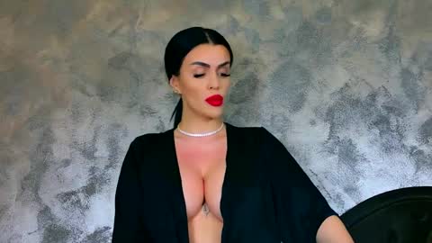 Kim Wilmes online show from 03/24/26, 06:02