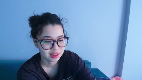 Kimi online show from 05/25/26, 03:12