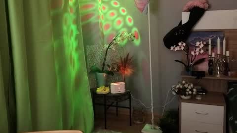 kina_ka online show from 11/14/25, 09:13