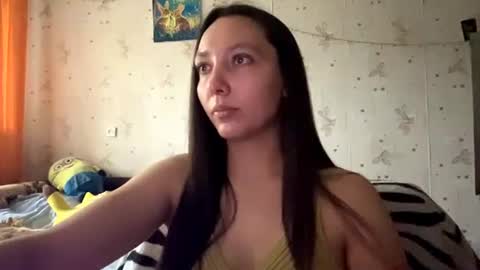 Snapshot of kinacolton chatting on 06/14/26, 02:24 Jenny online show from 06/14/26, 02:24