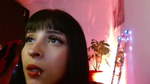 Snapshot of kind_scarlett chatting on 04/18/26, 01:09 Kind Scarlett online show from 04/18/26, 01:09