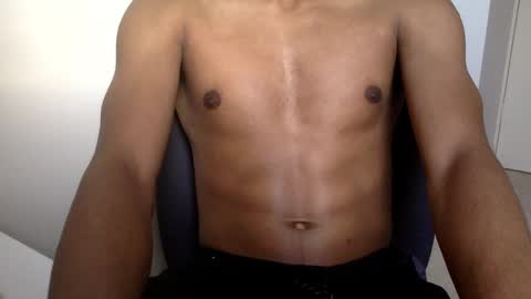 Isaac online show from 01/01/25, 08:26