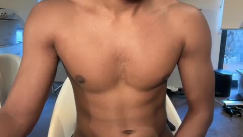 Isaac online show from 04/04/26, 03:16