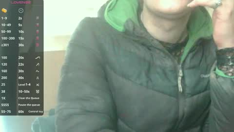 Snapshot of king_asa chatting on 05/15/26, 11:28 Aidan online show from 05/15/26, 11:28