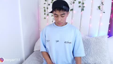 king  help me reach 100 likes online show from 01/05/25, 03:00