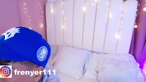 king  help me reach 100 likes online show from 02/21/25, 05:13