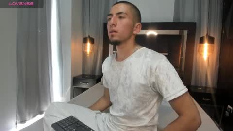 King Dante  online show from 12/04/24, 03:43