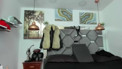 HOT MEN BLACK online show from 12/06/24, 06:06