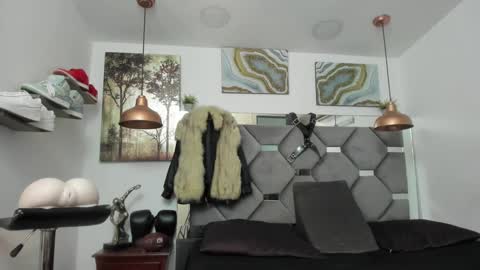 HOT MEN BLACK online show from 01/23/25, 02:02