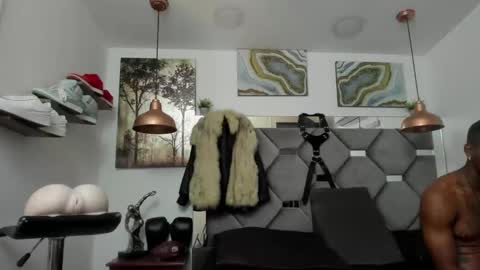 HOT MEN BLACK online show from 01/28/25, 05:14